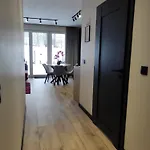 Zamkowe Wzgorze アパート リジバルク・バルミンスキ