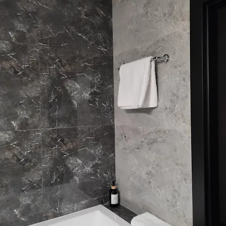 Zamkowe Wzgorze דירה לידזבארק ורמינסקי